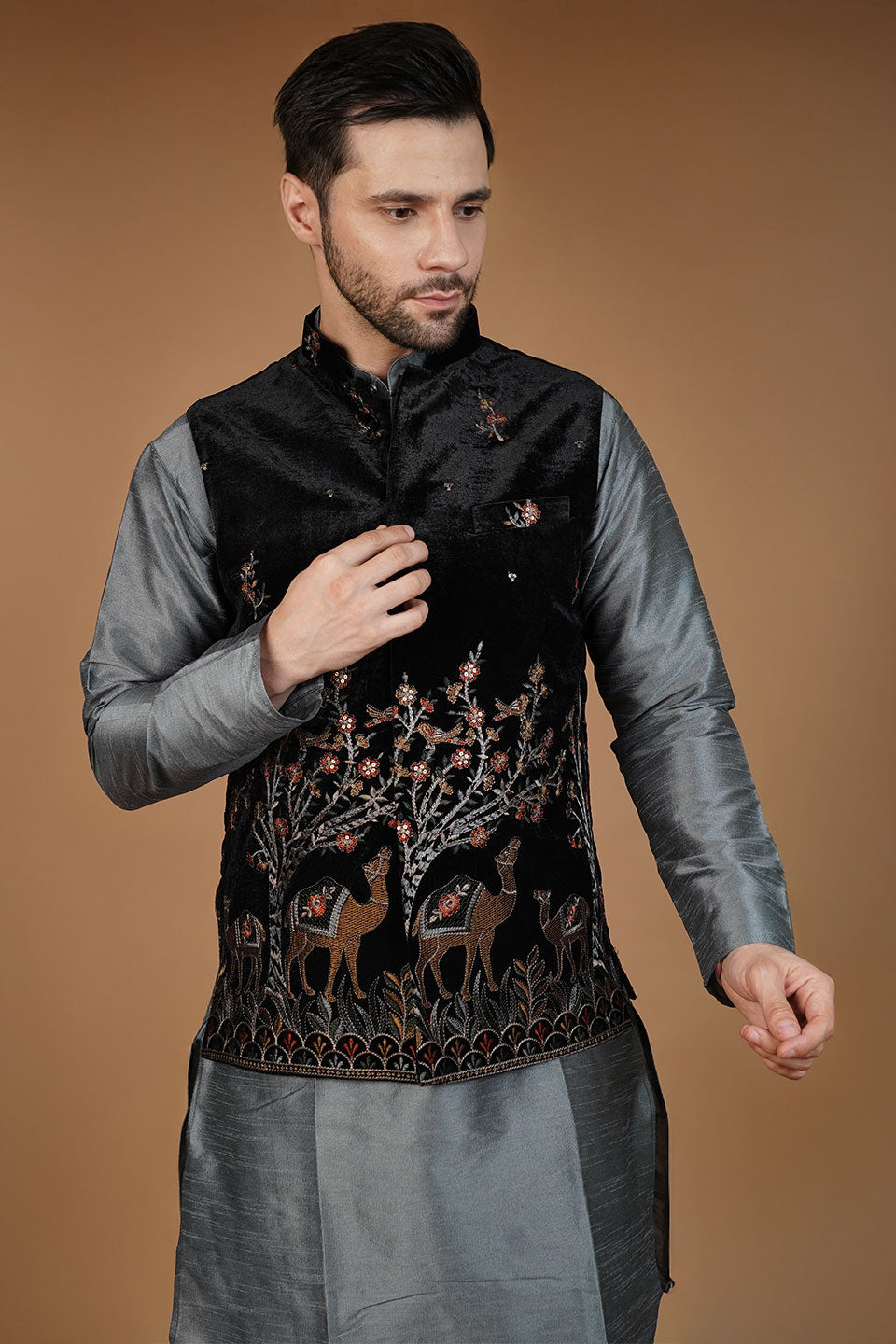 Wintage Men's Velvet Black Waistcoat