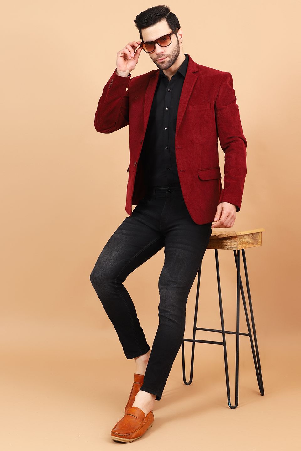 Red blazer with black shirt online