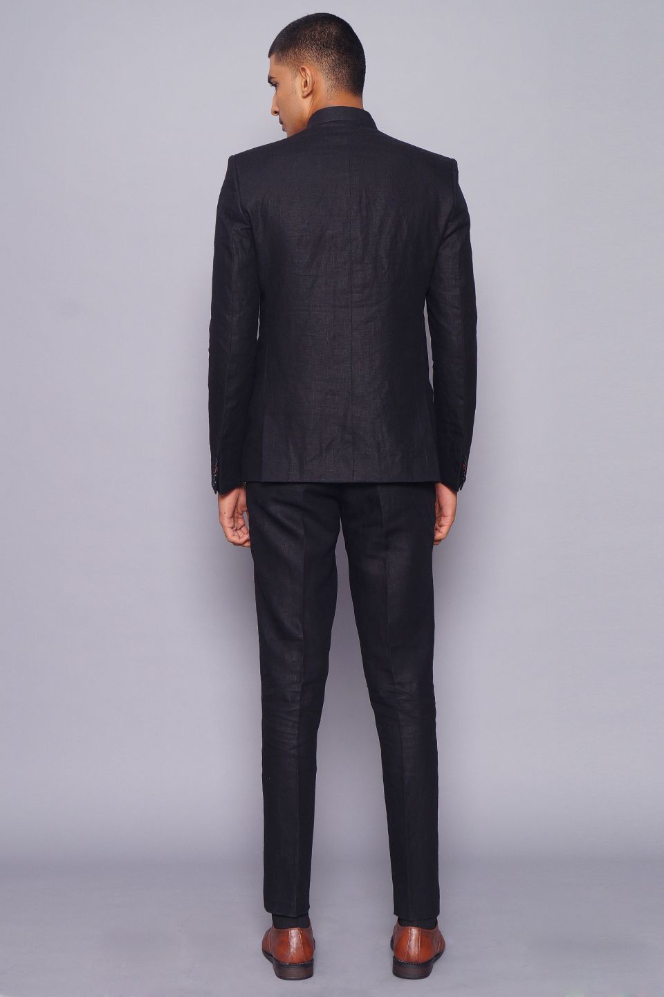 Black Colour Imported Fabric Party Wear Men Suit.