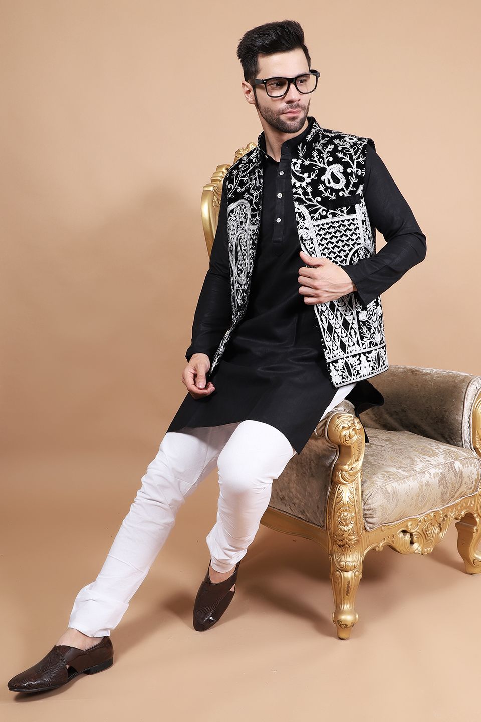 Nehru Jackets Modi Coat Black Buy WINTAGE Men's Embroidered